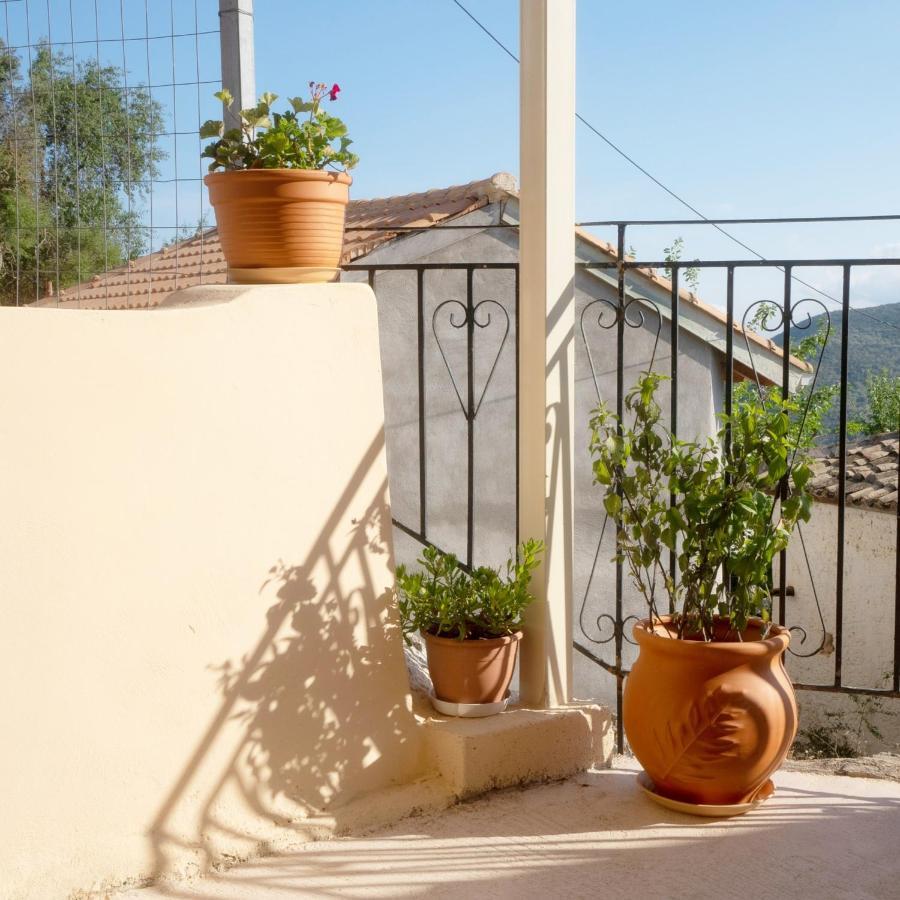 Manto Apartments Lefkada Evgiros Zewnętrze zdjęcie